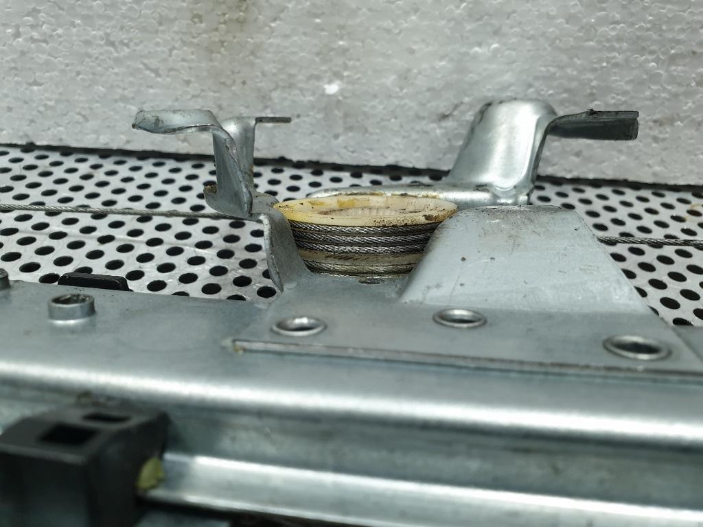 Macara geam dreapta spate  MERCEDES-BENZ M-CLASS W163 1998 - 2005