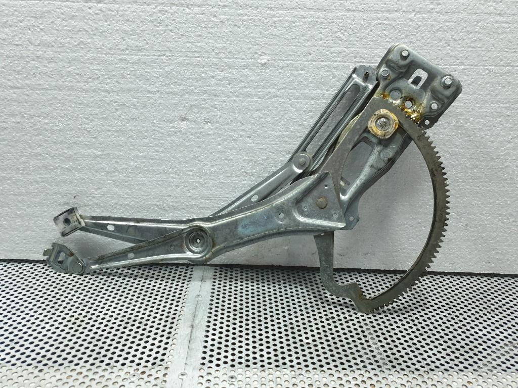 Macara geam dreapta fata  MERCEDES-BENZ M-CLASS W163 1998 - 2005 2.7 ML 270 CDI OM 612.963 V163RH