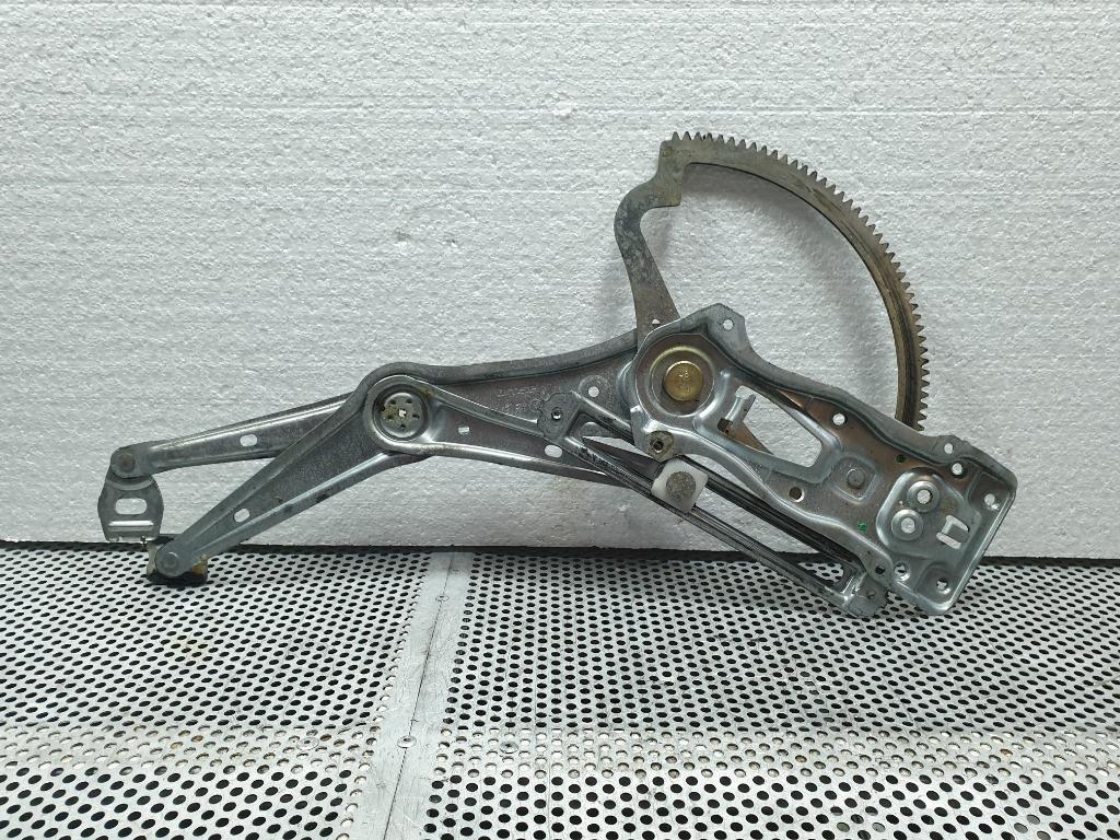 Macara geam dreapta fata  MERCEDES-BENZ M-CLASS W163 1998 - 2005 2.7 ML 270 CDI OM 612.963 V163RH