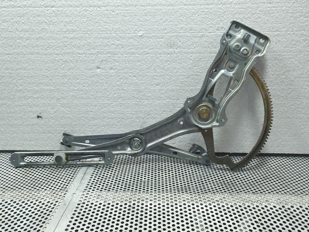 Macara geam stanga fata MERCEDES-BENZ M-CLASS W163 1998 - 2005 2.7 ML 270 CDI OM 612.963  V163LH