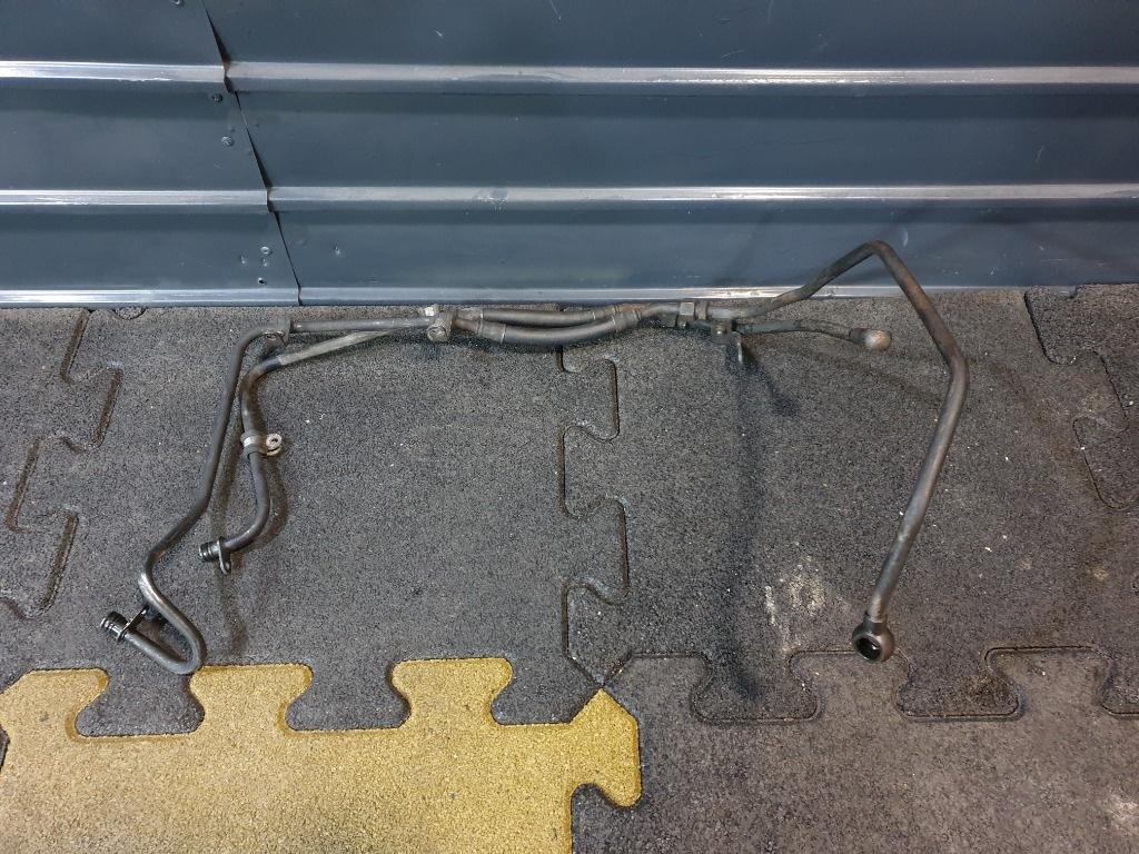 Conducta ulei cutie viteze MERCEDES-BENZ M-CLASS W163 1998 - 2005 2.7 ML 270 CDI OM 612.963 A6121800530