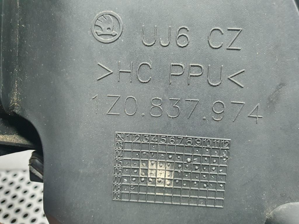 Ornament tweeter dreapta  SKODA OCTAVIA 1Z3 2004 - 2013 1.9 TDI BJB, BKC, BLS, BXE 1Z0837974