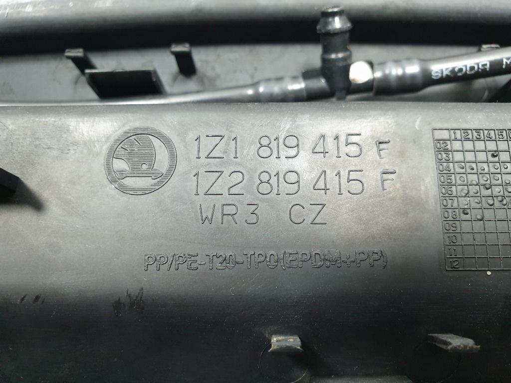 Grila stergator SKODA OCTAVIA 1Z3 2004 - 2013 1.9 TDI BJB, BKC, BLS, BXE 1Z1819415F