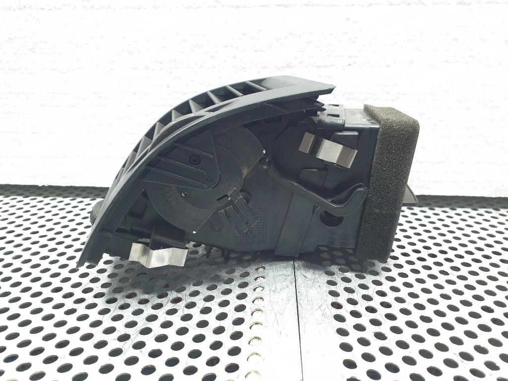 Grila aer bord stanga SKODA OCTAVIA 1Z3 2004 - 2013 1.9 TDI BJB, BKC, BLS, BXE  1Z0819701