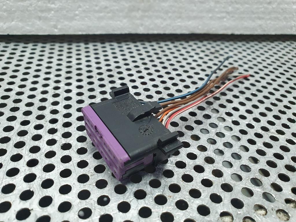 Conector mufa diagnoza  SKODA OCTAVIA 1Z3 2004 - 2013 1.9 TDI BJB, BKC, BLS, BXE 3A0972695