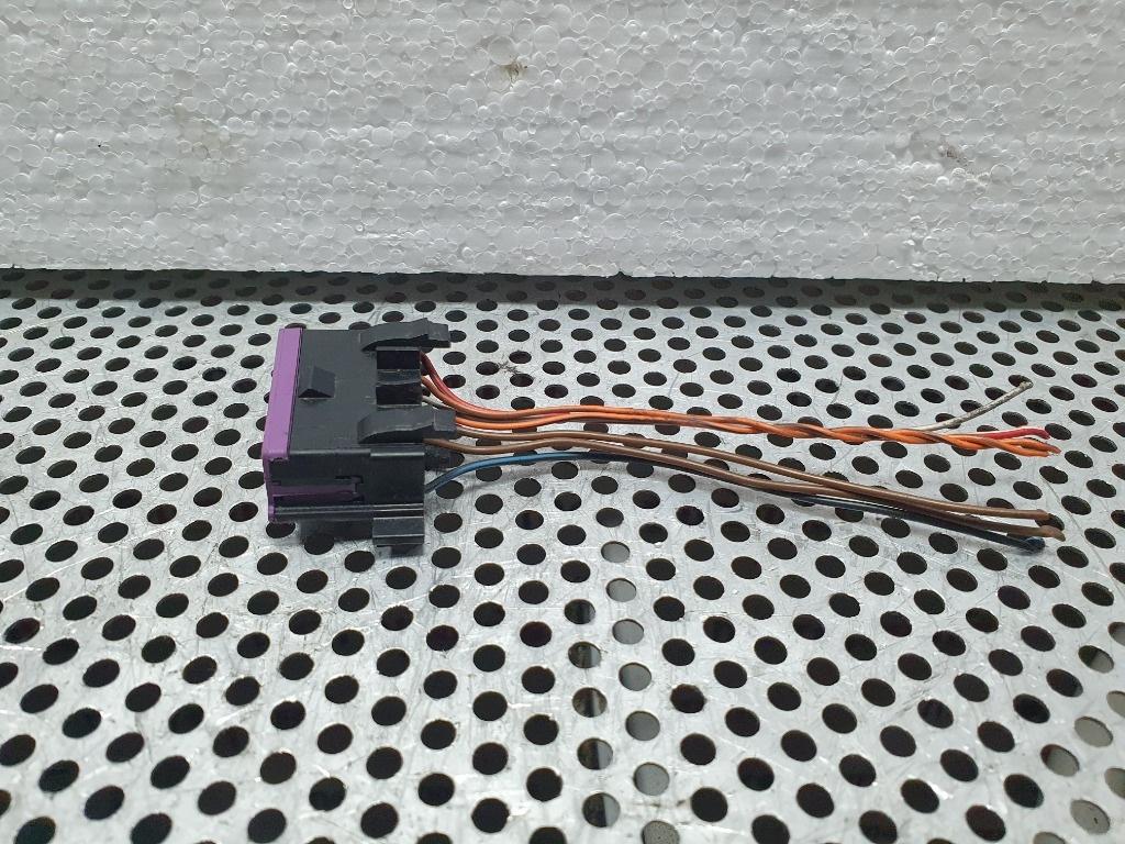 Conector mufa diagnoza  SKODA OCTAVIA 1Z3 2004 - 2013 1.9 TDI BJB, BKC, BLS, BXE 3A0972695