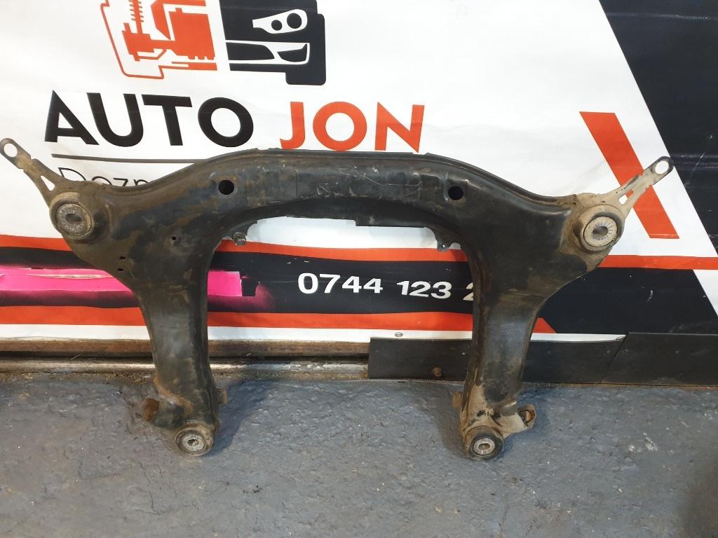 Consola punte fata AUDI A4 II Avant 8E5, B6 2000 - 2005 1.9 TDI AVF, AWX  8E0399313F