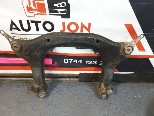 Consola punte fata AUDI A4 II Avant 8E5, B6 2000 - 2005 1.9 TDI AVF, AWX  8E0399313F