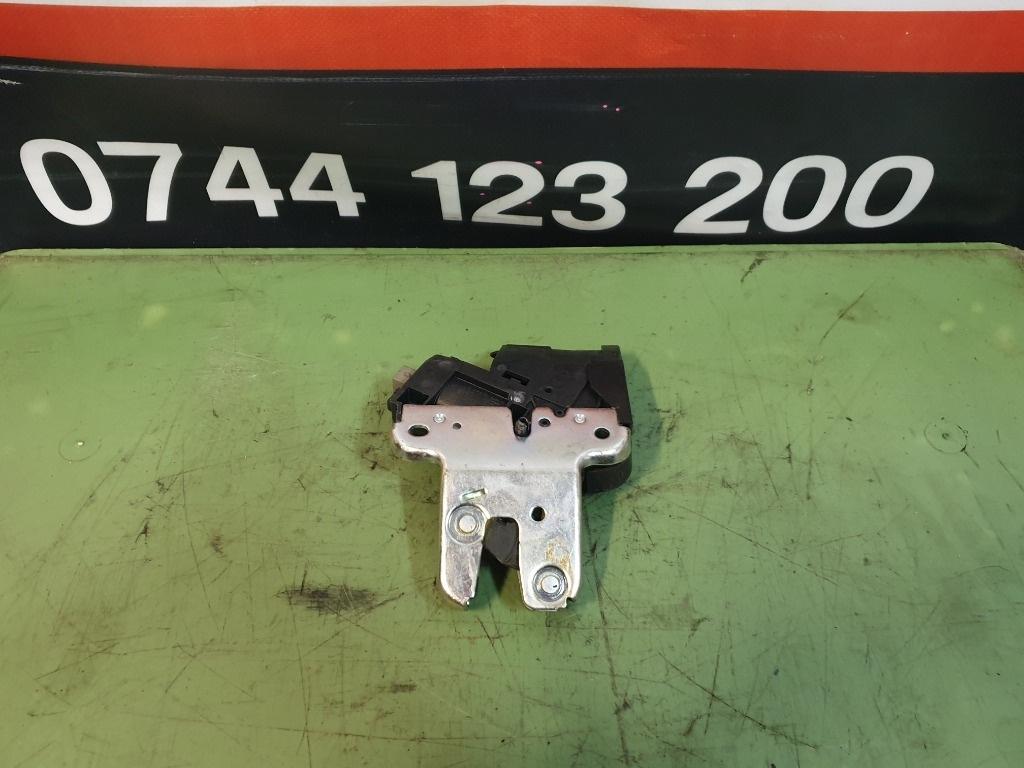 Broasca haion AUDI A6/S6 III Saloon 4F2, C6 2004 - 2011 3.0 TDI quattro BMK 4F5827505D