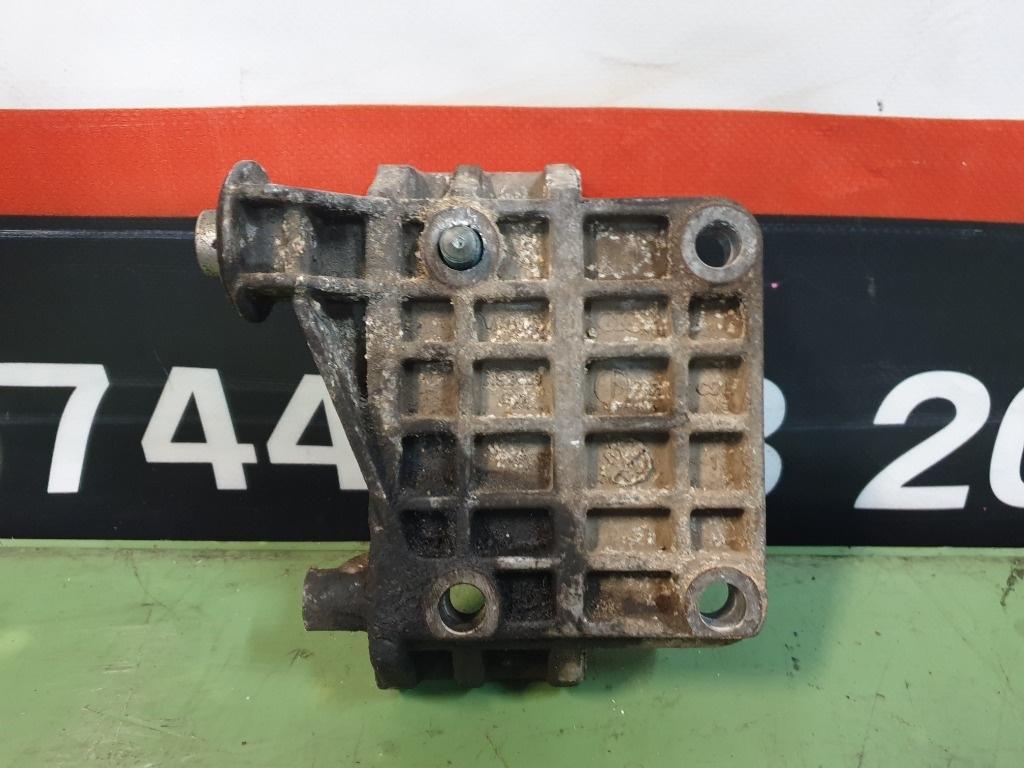 Suport generator/alternator AUDI A6/S6 III Saloon 4F2, C6 2004 - 2011 TDI quattro BMK 059903143K