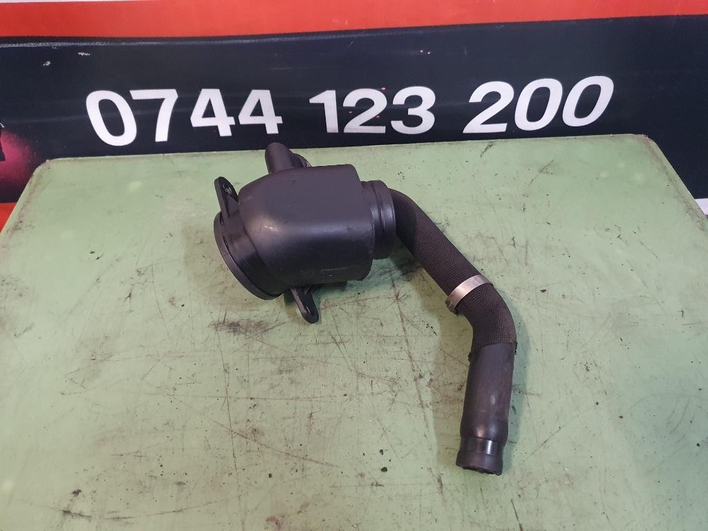 Separator ulei AUDI A6/S6 III Saloon 4F2, C6 2004 - 20113.0 TDI quattro BMK 059103221K