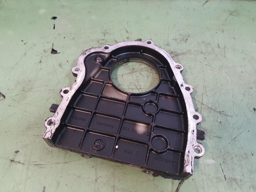 Capac de distributie dreapta  AUDI A6/S6 III Saloon 4F2, C6 2004 - 2011, Sedan 3.0 TDI quattro BMK 059109130D