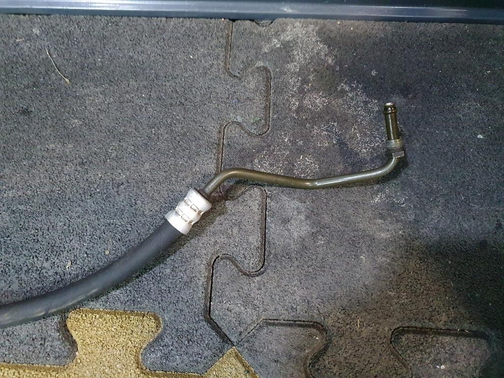 Conducta tur ulei servodirectie  CITROËN XSARA PICASSO N68 1999 - > 1.6 HDi 9HY (DV6TED4), 9HZ (DV6TED4) 4014 S4 / 9647165380