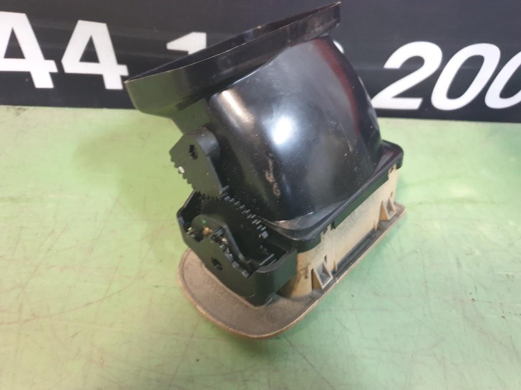 Grila ventilatie bord stanga FIAT Albea [ 2002 - 2012 ] 715199000