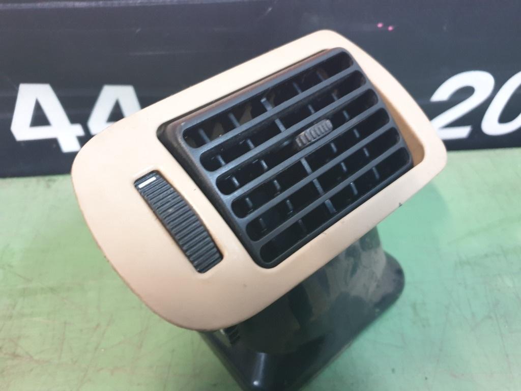 Grila ventilatie bord stanga FIAT Albea [ 2002 - 2012 ] 715199000