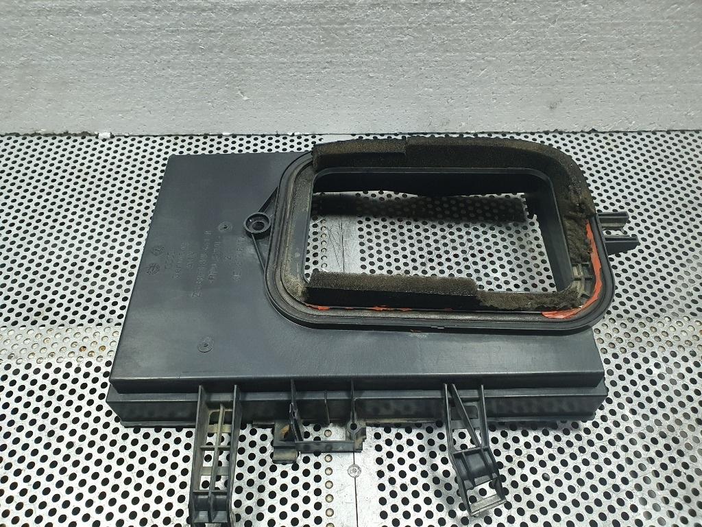 Carcasa filtru de polen AUDI A4 II Avant 8E5, B6 2000 - 2005 1.9 TDI AVF, AWX 8E1819641A