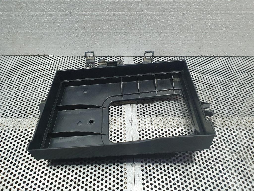 Carcasa filtru de polen AUDI A4 II Avant 8E5, B6 2000 - 2005 1.9 TDI AVF, AWX 8E1819641A