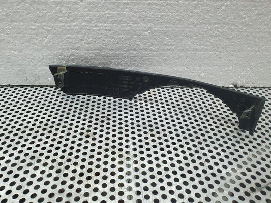 Grila proiector stanga  AUDI A4 II Avant 8E5, B6 2000 - 2005 1.9 TDI AVF, AWX 8E0807173