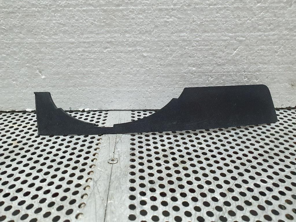 Grila proiector  dreapta AUDI A4 II Avant 8E5, B6 2000 - 2005 1.9 TDI AVF, AWX  8E0807174