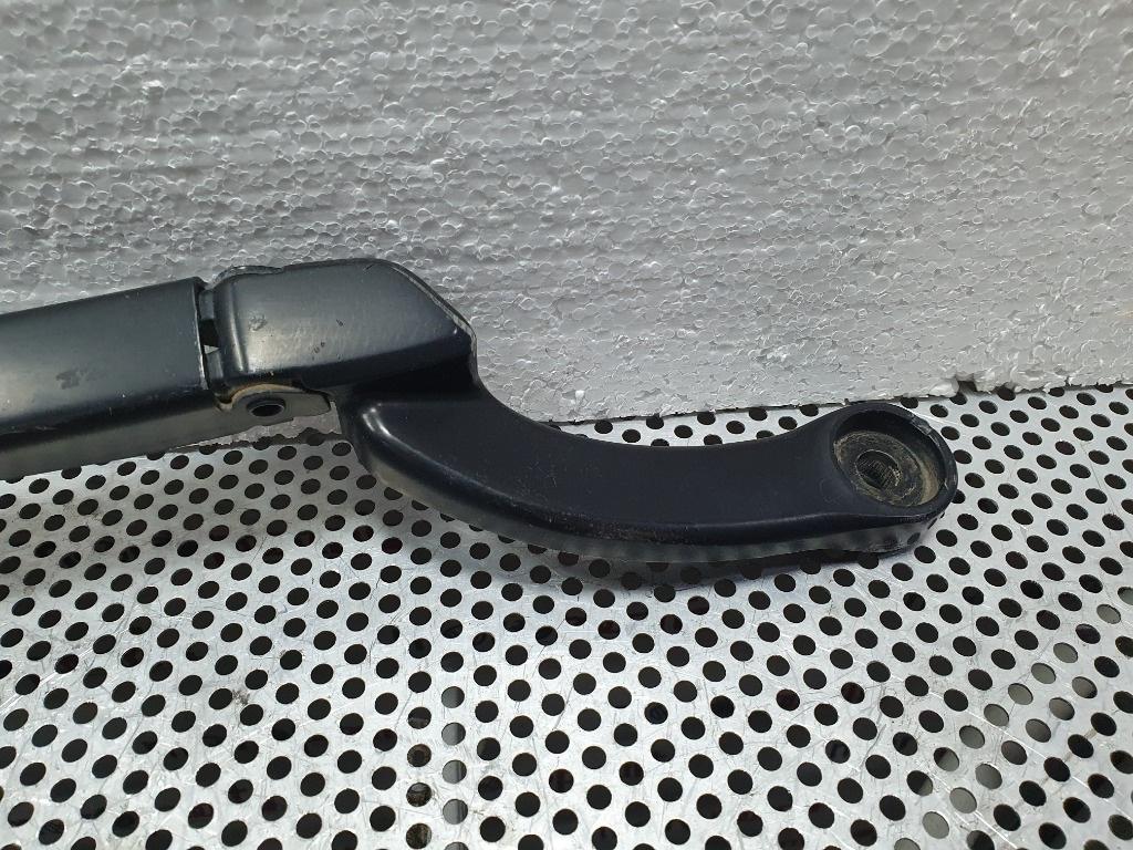 Brat stergator stanga  AUDI A4 II Avant 8E5, B6 2000 - 2005 1.9 TDI AVF, AWX  8E1955407C