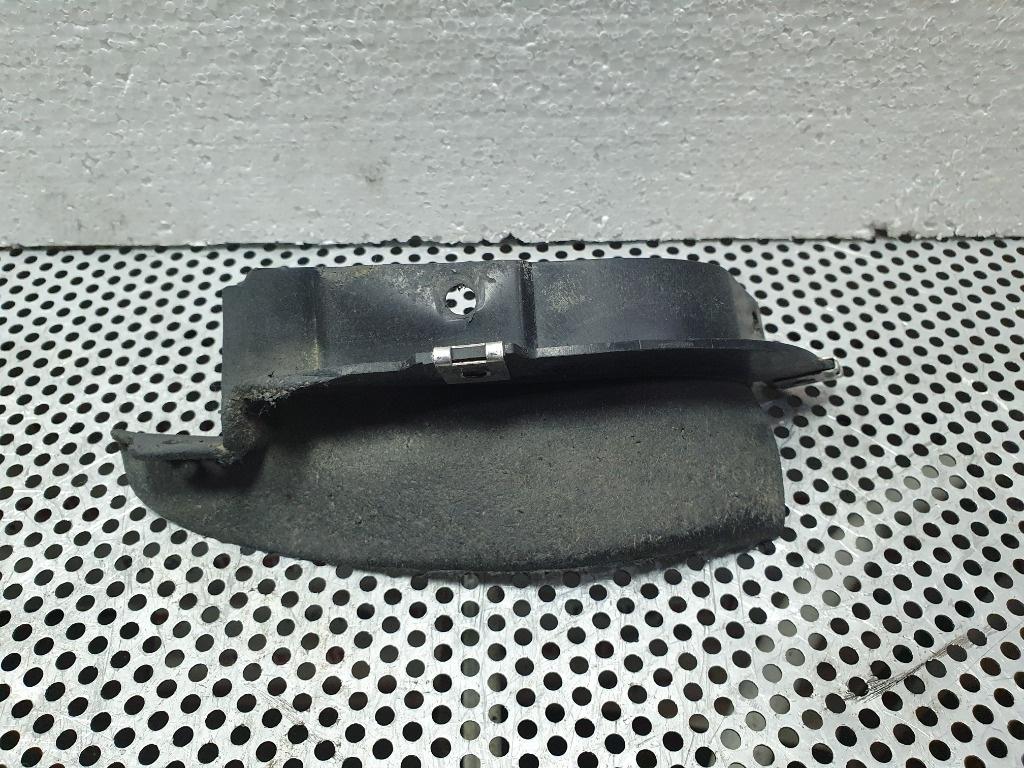 Aparatoare noroi inferioara dreapta AUDI A4 II Avant 8E5, B6 2000 - 2005 1.9 TDI AVF, AWX 8E0853834
