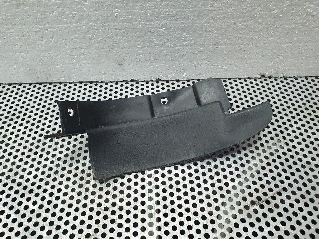 Aparatoare noroi inferioara dreapta AUDI A4 II Avant 8E5, B6 2000 - 2005 1.9 TDI AVF, AWX 8E0853834