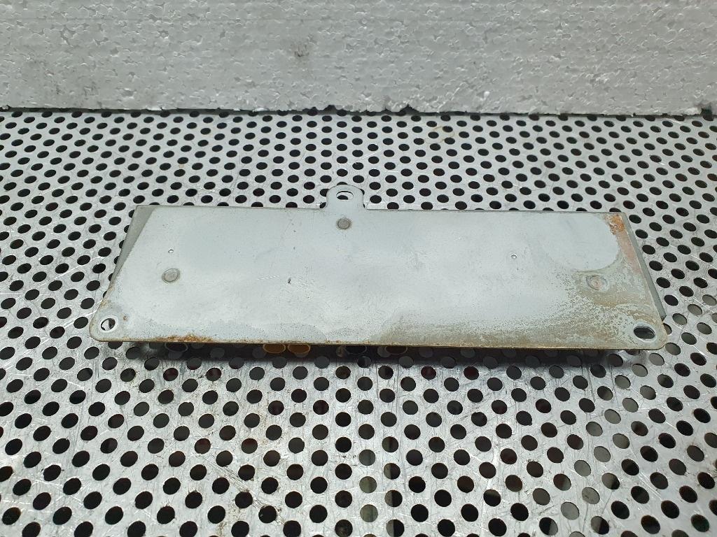 Amplificator antena radio  AUDI A4 II Avant 8E5, B6 2000 - 2005 1.9 TDI AVF, AWX  8E9035225B