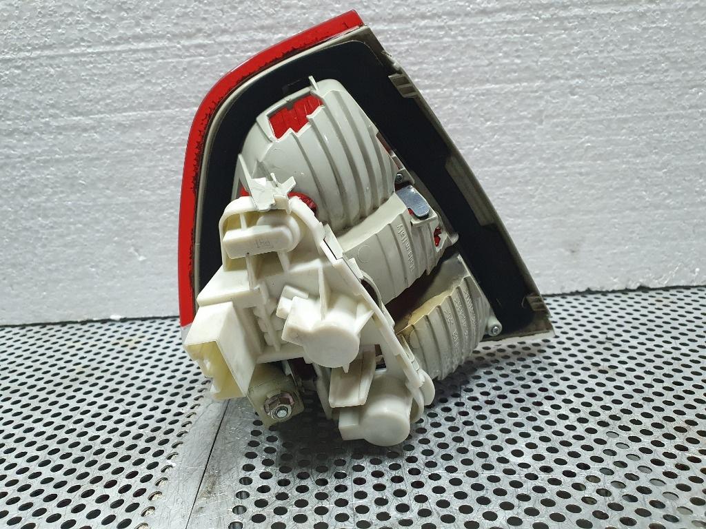 Stop dreapta de pe capota BMW 3 V E90 2004 - 2012 2.0 320 d N47 D20 C  6937460