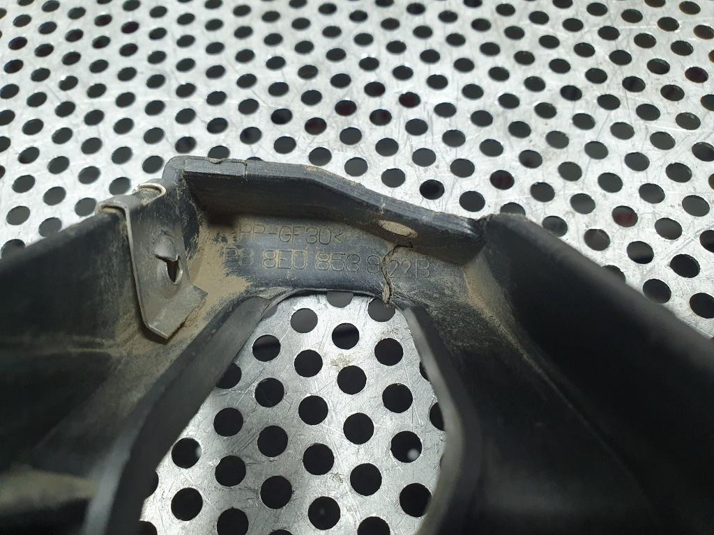 Suport ornament prag dreapta AUDI A4 II Avant 8E5, B6 2000 - 2005 1.9 TDI AVF, AWX  8E0853922B