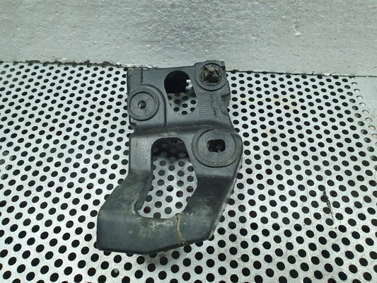 Suport ornament prag dreapta AUDI A4 II Avant 8E5, B6 2000 - 2005 1.9 TDI AVF, AWX  8E0853922B