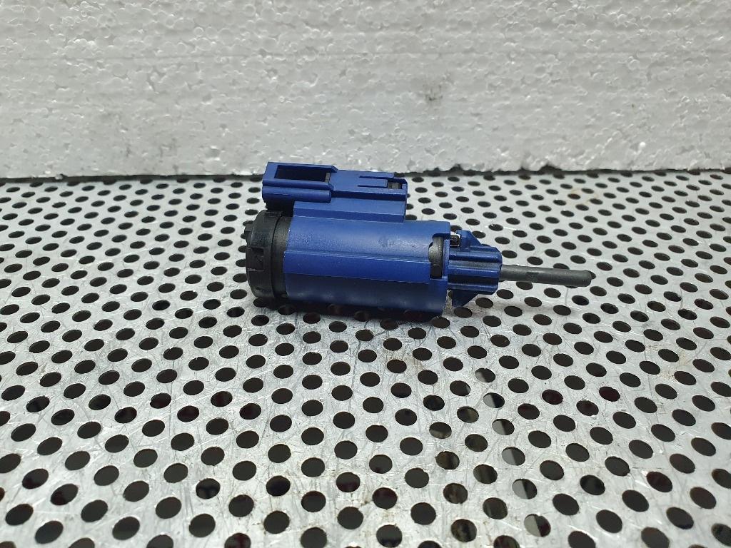 Senzor pedala de ambreiaj AUDI A4 II Avant 8E5, B6 2000 - 2005 TDI AVF, AWX 8E0927189
