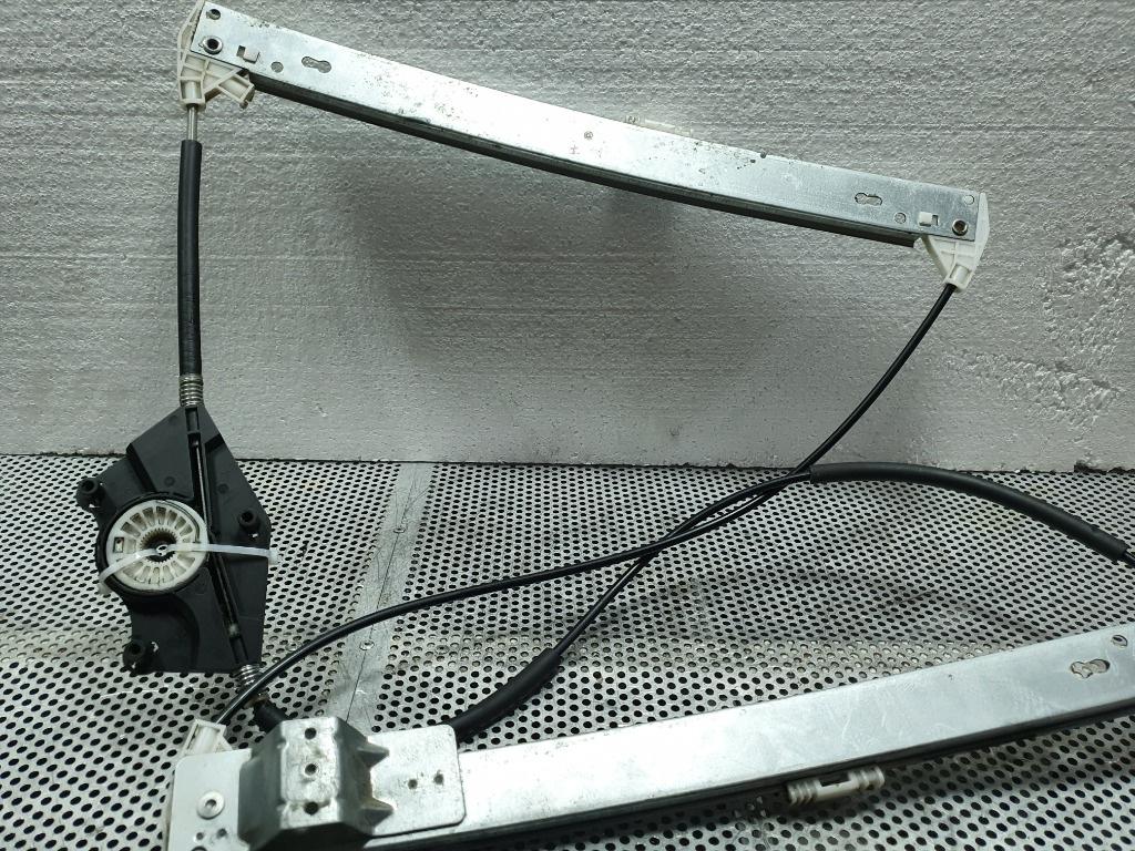 Macara Geam dreapta fata AUDI A4 II Avant 8E5, B6 2000 - 20051.9 TDI AVF, AWX 8E0837462C