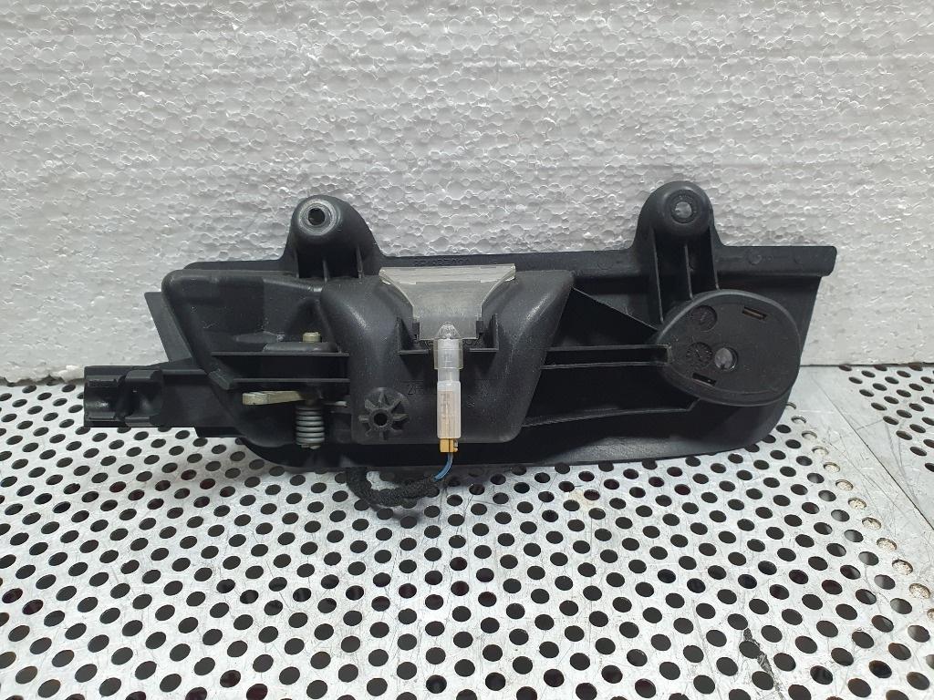 Maner iluminat deschidere usa dreapta fata AUDI A4 II Avant 8E5, B6 2000 - 2005 1.9 TDI AVF, AWX 8E1837020