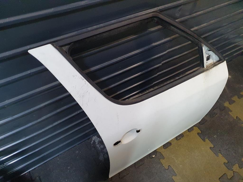 Usa  dreapta fata SKODA ROOMSTER 5J 2006 - 2015 1.4 TDI BNM 5J7 831 056