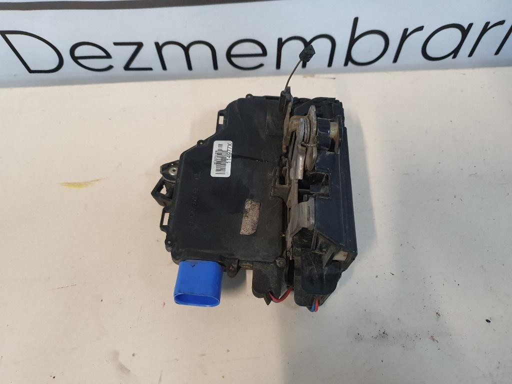 Broasca  stanga fata VOLKSWAGEN GOLF IV 1J1 1997 - 2007 1.4 16V AHW, AKQ, APE, AXP, BCA  3B1837015AM