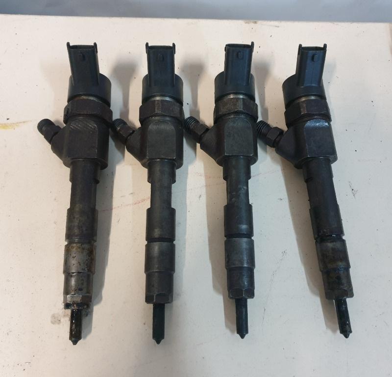 Injector  RENAULT LAGUNA II BG0/1_ 2001 - 20071.9 dCi F9Q.. BOSCH 0411002145 7700111014
