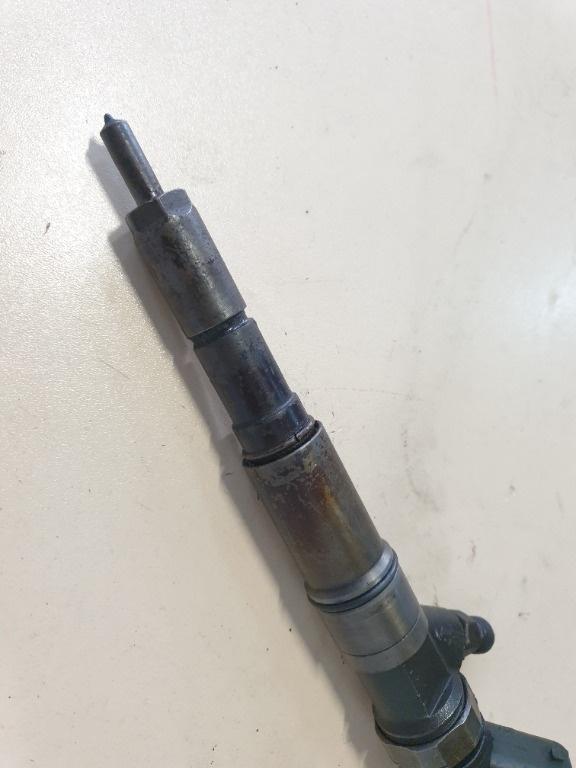 Injector combustibil BMW X5 E53 2000 - 2007 d M57 D30 (306D2) BOSCH 04455110266 7785984