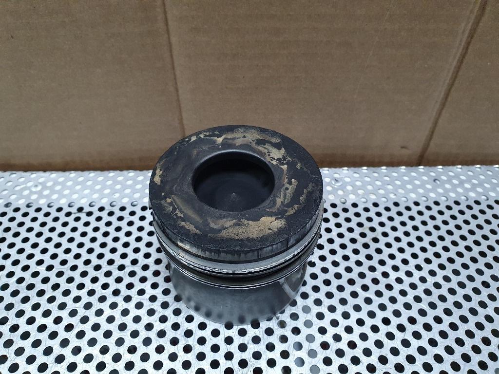 Piston VOLKSWAGEN GOLF V 1K1 2003 - 20092.0 TDI 16V BKD 03G107065J