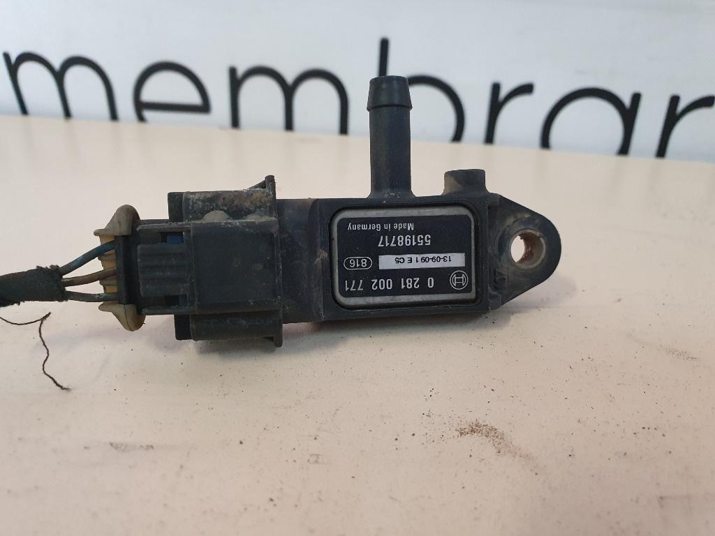Senzor presiune gaze evacuare  OPEL ZAFIRA B A05 2005 - 2015 1.9 CDTI Z 19 DTL BOSCH  0281002771  55198717