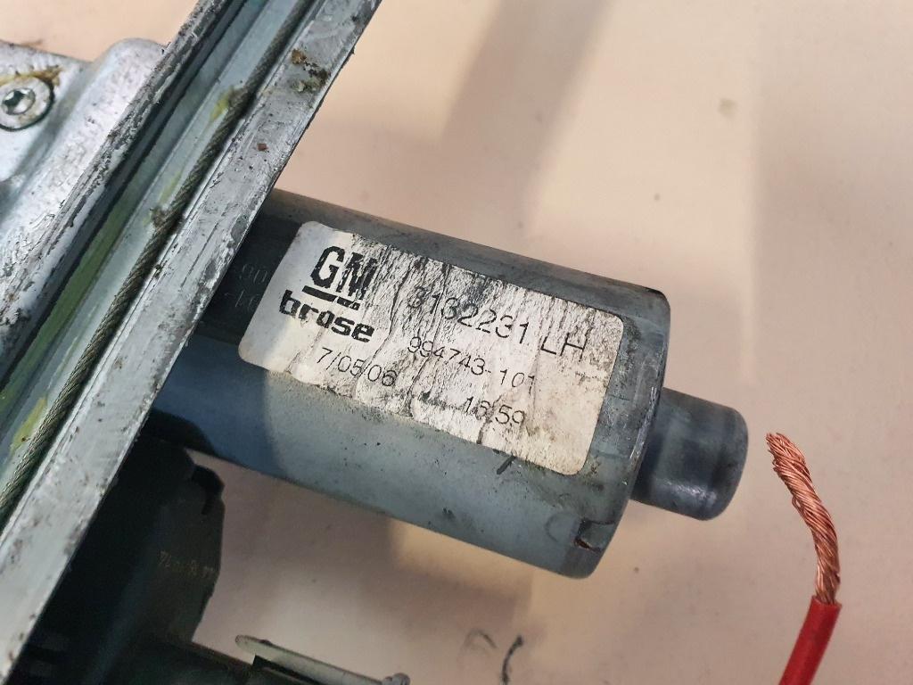 Macara geam cu motoras stanga spate OPEL ZAFIRA B A05 2005 - 2015 1.9 CDTI Z 19 DTL 3132231LH