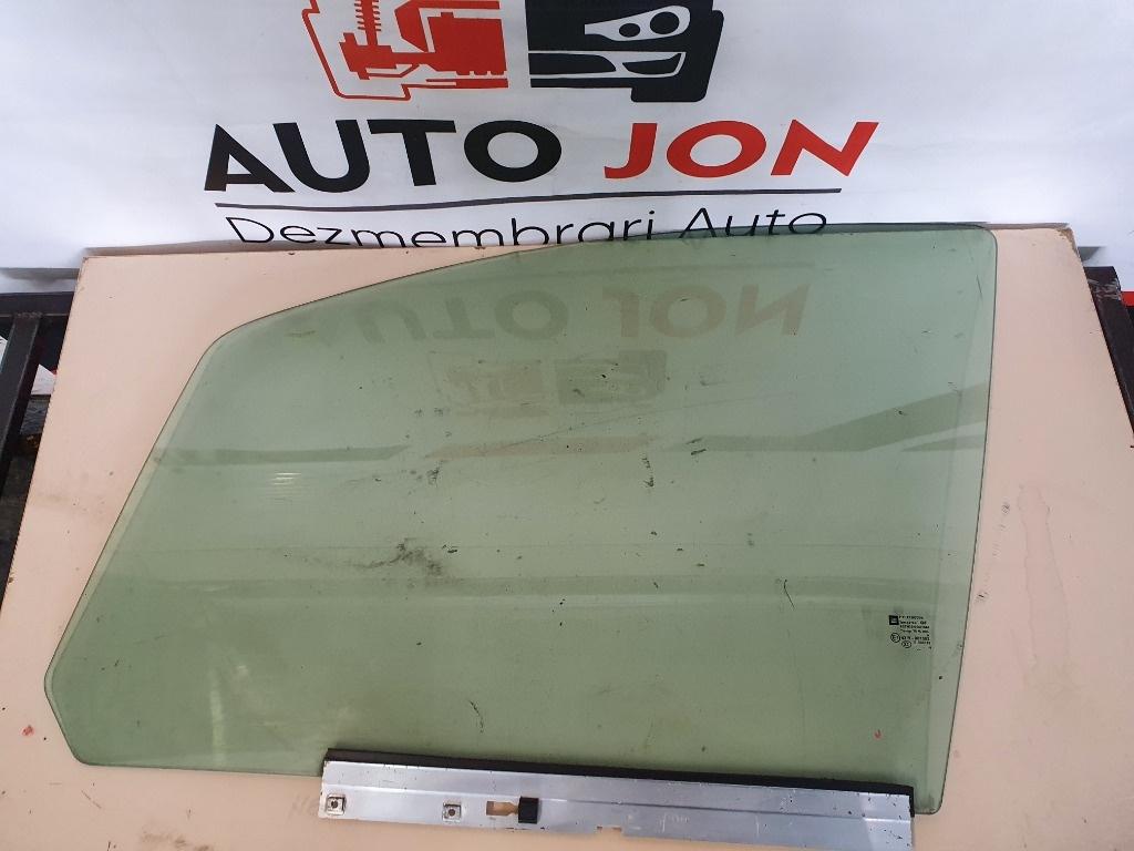 Geam usa stanga fata OPEL ZAFIRA B A05 2005 - 2015 1.9 CDTI Z 19 DTL 93184335