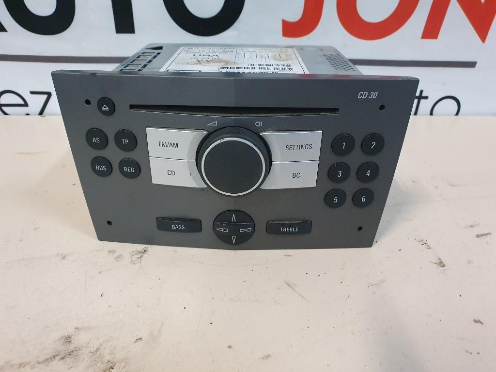 CD- Player  OPEL ZAFIRA B A05 2005 - 2015 1.9 CDTI Z 19 DTL 13190856