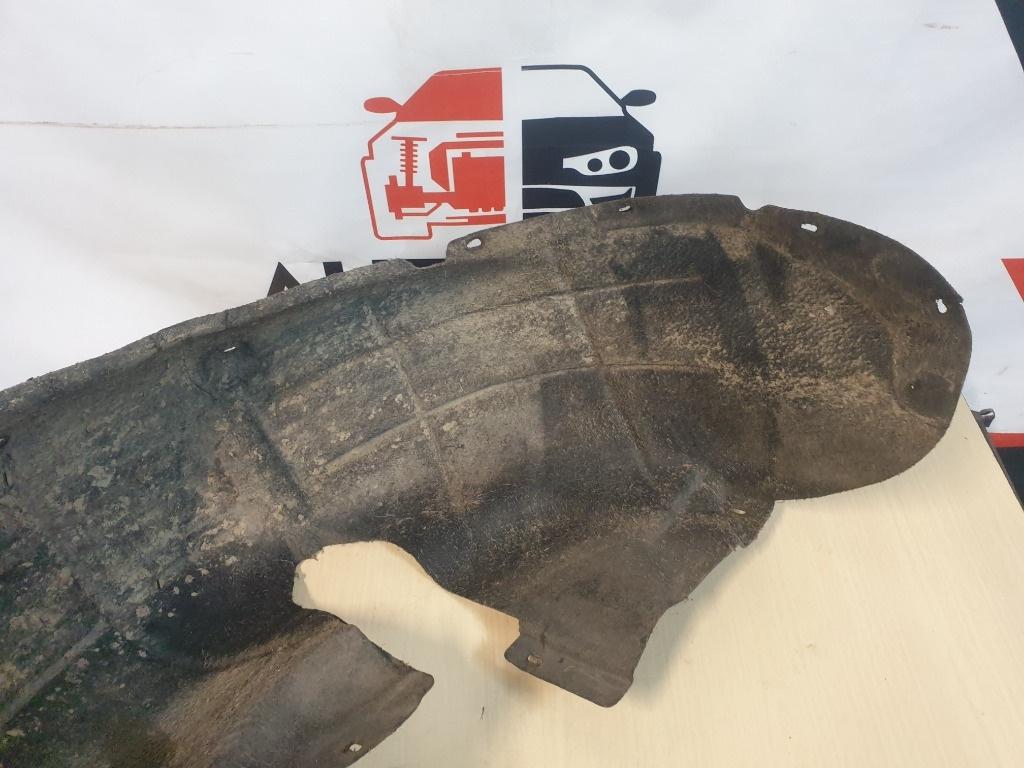 Carenaj roata  stanga spate VOLKSWAGEN PASSAT Variant 3C5 2005 - 2011 2.0 TDI 16V BKP, CBAB  3C0810971B