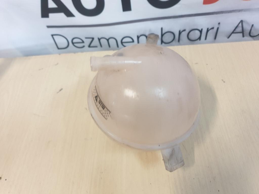 Vas rezervor de expansiune lichid de racire VOLKSWAGEN PASSAT Variant 3C5 2005 - 2011 TDI 16V BKP, CBAB 1K0121407A