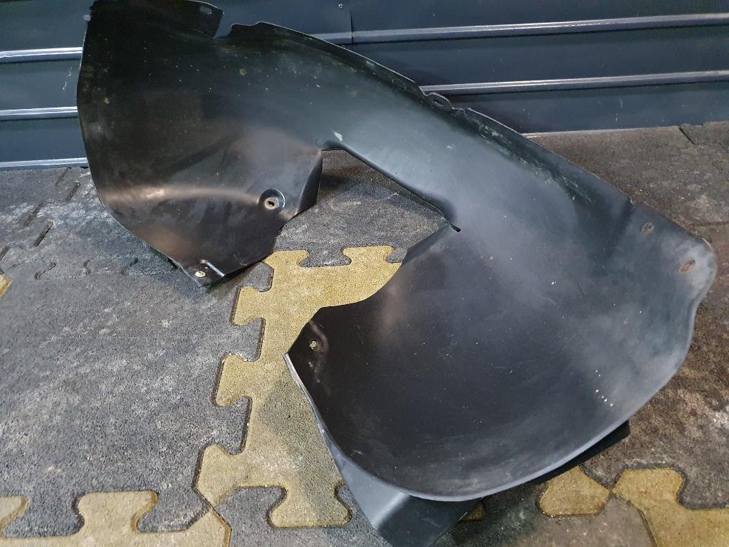 Carenaj mare roata stanga fata VOLKSWAGEN PASSAT Variant 3C5 2005 - 2011 2.0 TDI 16V BKP, CBAB 1K0805977B