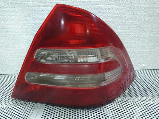 Stop dreapta MERCEDES-BENZ C-CLASS II W203  2000 - 20072.2 C 220 CDI OM 646.963
