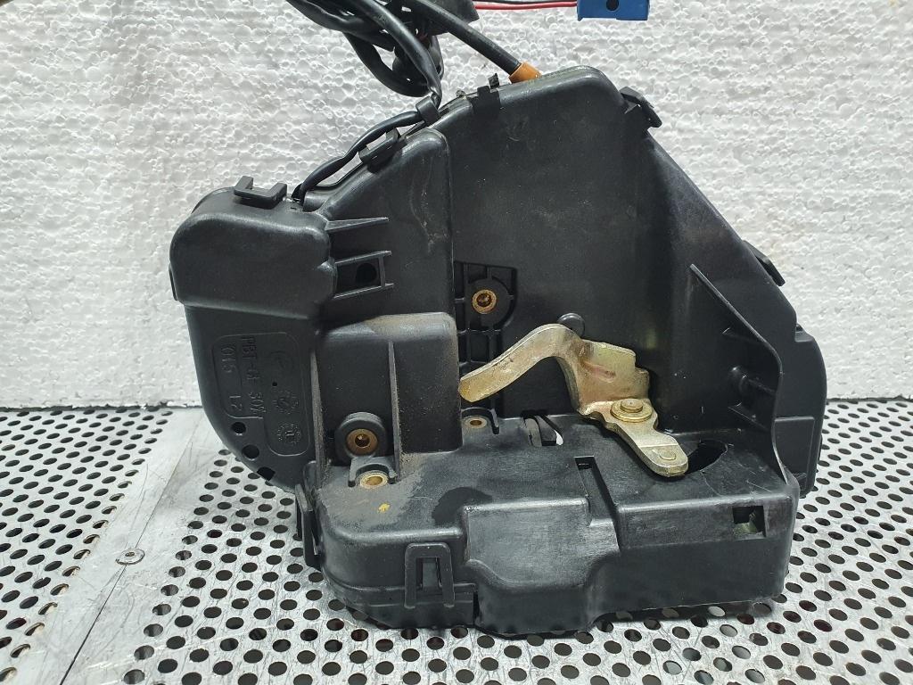 Broasca usa stanga spate MERCEDES-BENZ C-CLASS II W203  2000 - 2007, MERCEDES-BENZ C-CLASS T-Model II S203 2001 - 20072.2 C 220 CDI OM 646.963 2037300135015