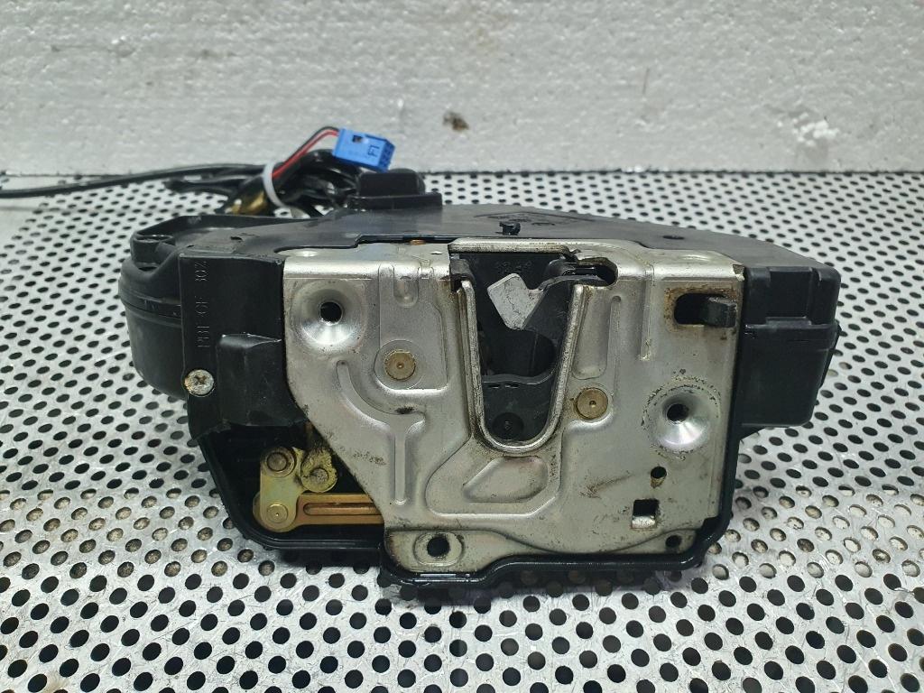 Broasca dreapta spate MERCEDES-BENZ C-CLASS II W203  2000 - 2007, MERCEDES-BENZ C-CLASS T-Model II S203 2001 - 20072.2 C 220 CDI OM 611.962 2037300235