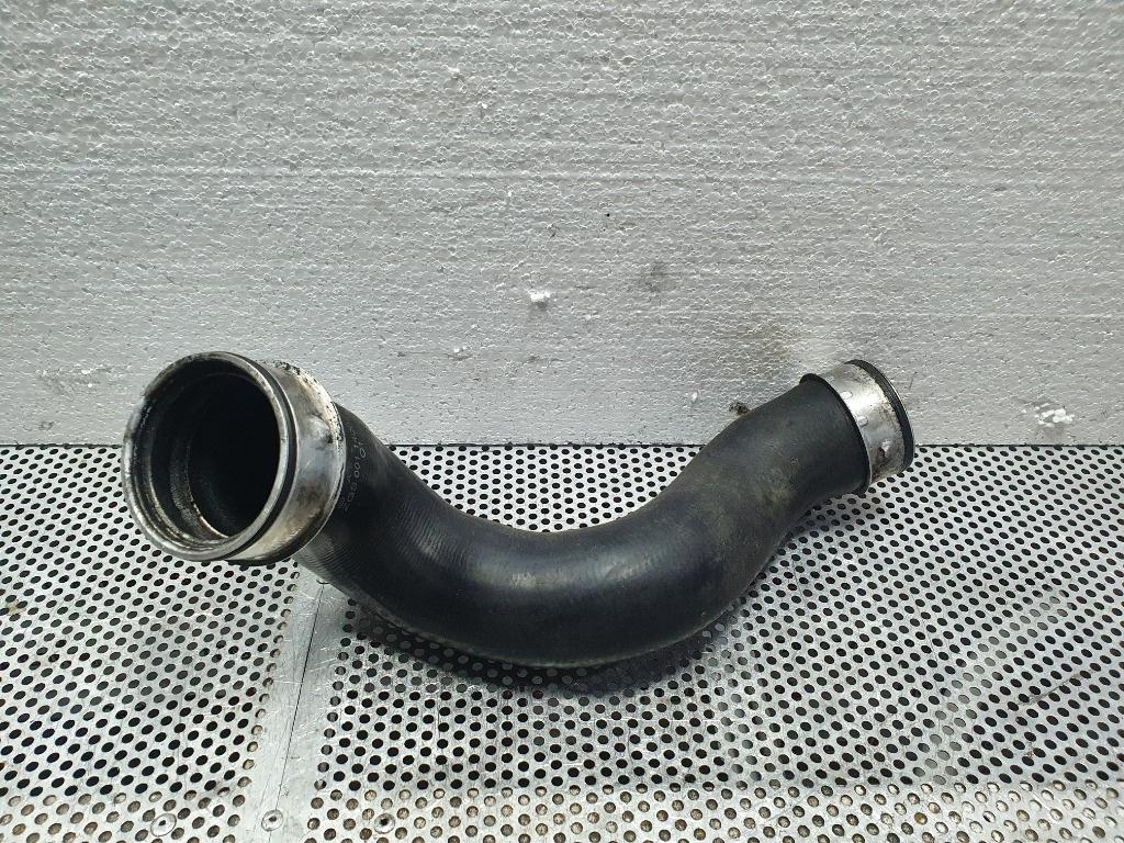 Furtun intercooler MERCEDES-BENZ C-CLASS II W203  2000 - 2007, MERCEDES-BENZ C-CLASS T-Model II S203 2001 - 20072.2 C 220 CDI OM 646.963 A2035281582