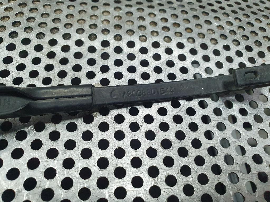 Brat stergator luneta MERCEDES-BENZ C-CLASS II W203  2000 - 2007, MERCEDES-BENZ C-CLASS T-Model II S203 2001 - 20072.2 C 220 CDI OM 611.962 A2038201544